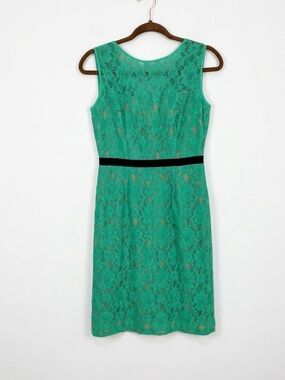BCBGMAXAZRIA Green Floral Lace Sheath Dress Nude Lining Size 6 Classic Designer
